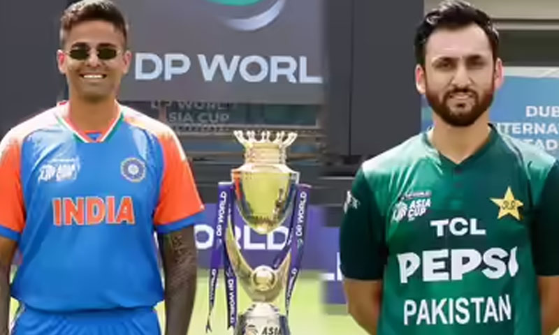 پاک بھارت فائنل مقابلہ، تناؤ برقرار، ٹرافی کے ساتھ فوٹو شوٹ کھٹائی میں پڑ گیا