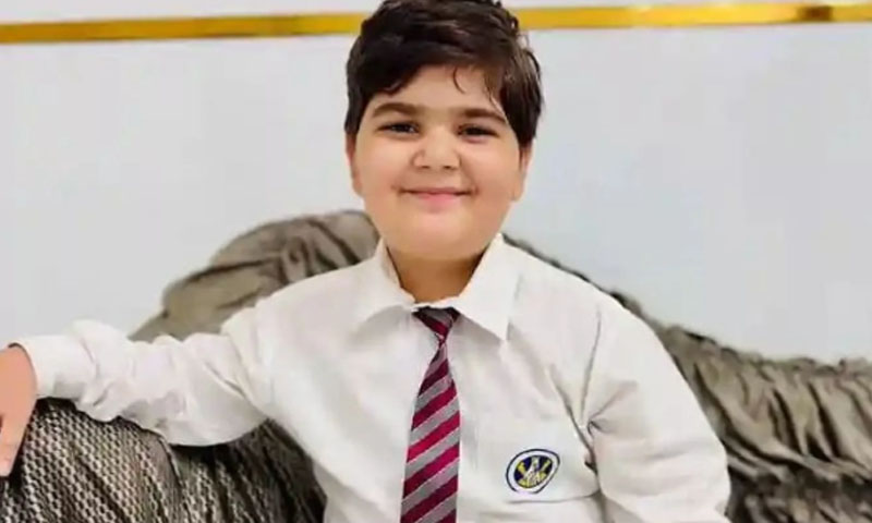 عمر شاہ نے انتقال سے کچھ دن قبل نیا اسکول بیگ دلانے کی فرمائش کی