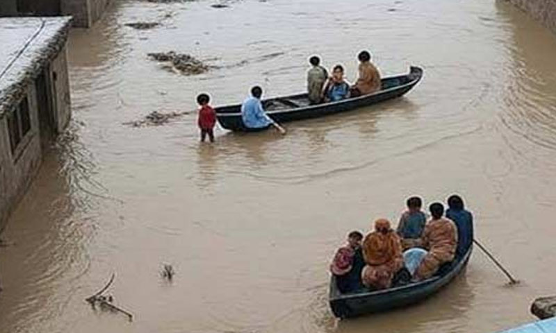 جلال پور پیر والا کو بڑے سیلابی ریلے نے گھیر لیا، متاثرین کی کشتیاں الٹنے سے 3 افراد جاں بحق