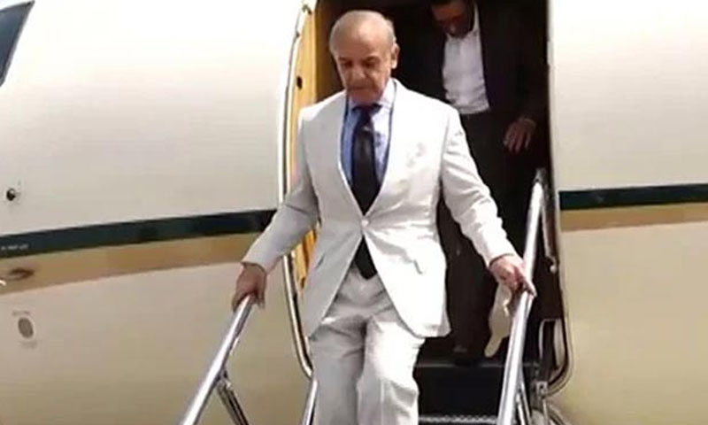 وزیراعظم شہباز شریف کا سعودی عرب پہنچنے پر شاندار استقبال وزیراعظم کی ڈپٹی گورنر ریاض سے ملاقات، دو طرفہ تعاون پر تبادلہ خیال