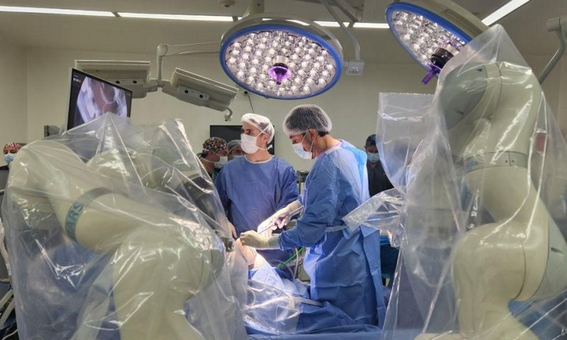 اے آئی اور روبوٹ سے پہلا پِتّے کا کامیاب آپریشن