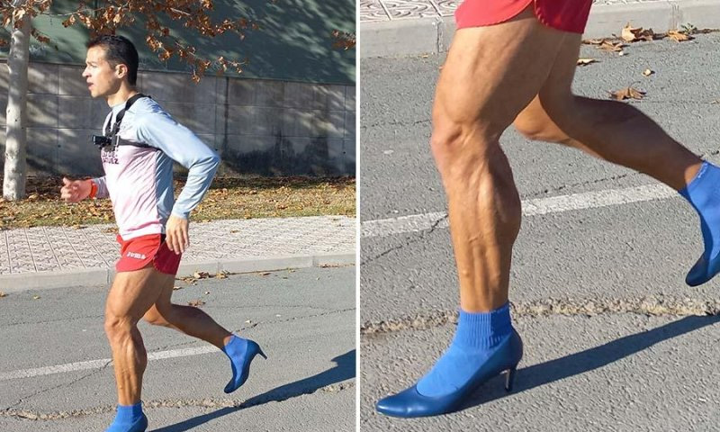 ہائی ہیلز میں الٹے پاؤں 100 میٹر دوڑنے کا نیا ریکار