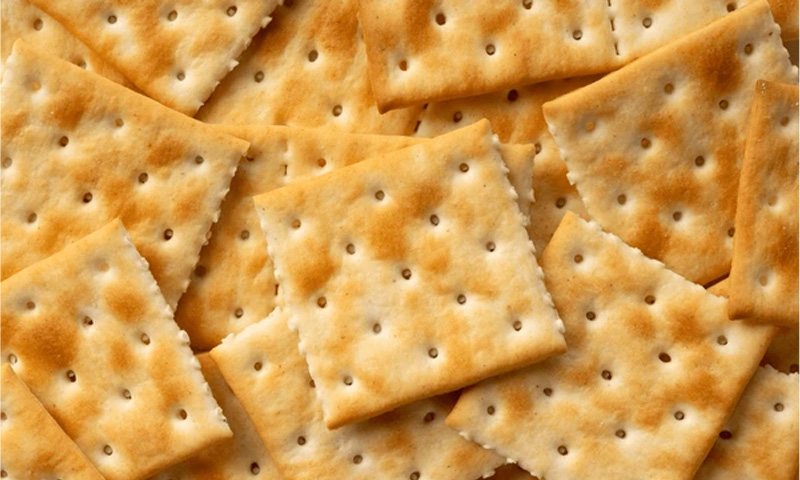 بسکٹ میں سوراخ بنانے کا مقصد اور اس کے حیرت انگیز فوائد