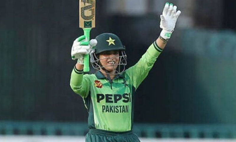 سدرہ امین کا اعزاز، دنیا کی 10 بہترین بلے بازوں میں شامل ہو گئیں