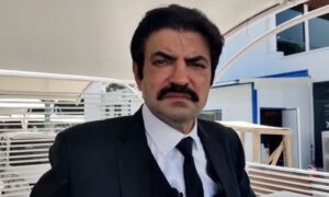 عمران خان اپنی بہنوں کے ہوتے ہوئے جیل سے باہر نہیں آ سکتے، شیر افضل مروت