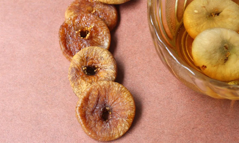 بھگوئے ہوئے انجیر کھانے کے حیران کن فوائد