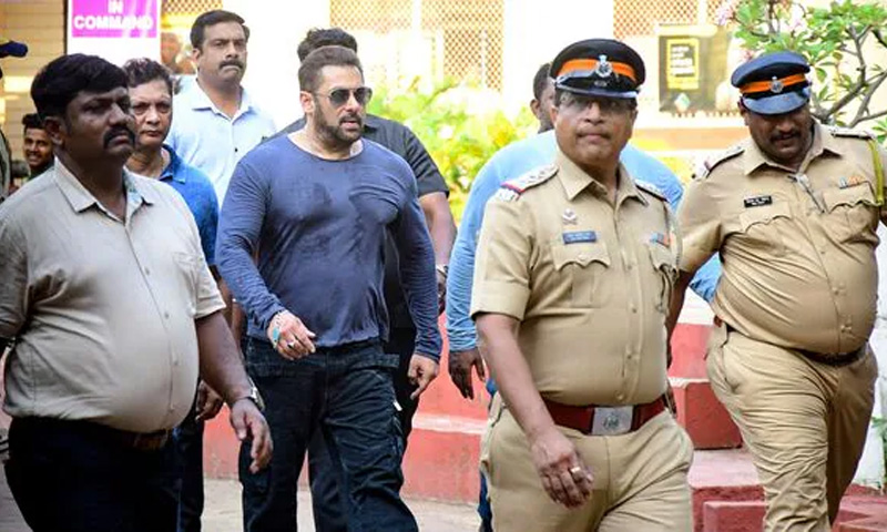 سلمان خان قانونی مشکل میں، گمراہ کن اشتہار پر عدالت کا نوٹس