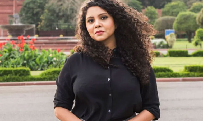 انتہا پسند بھارت میں خاتون صحافی رعنا ایوب اور ان کے والد کو قتل کی دھمکیاں