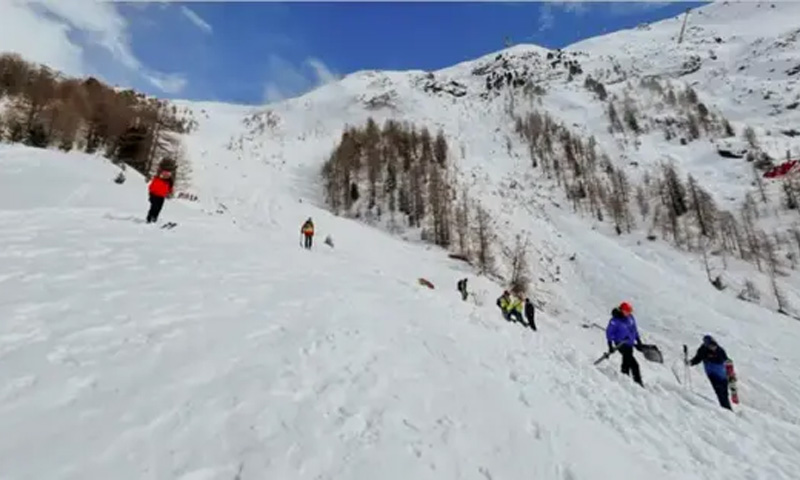 اٹلی میں 5 جرمن کوہ پیما برفانی تودے تلے دب کر ہلاک Mountaineers