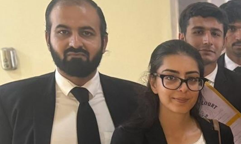 متنازعہ ٹویٹ کیس، عدالت نے ایمان مزاری اور ہادی علی چٹھہ کی 3 درخواستیں خارج کر دیں
