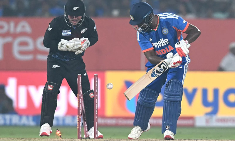 نیوزی لینڈ نے بھارت کو 50 رنز سے شکست دے دی India vs New Zealand