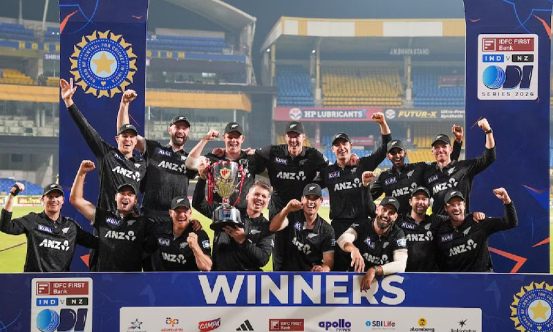 نیوزی لینڈ نے پہلی بار بھارت کو ہوم گراؤنڈ پر ون ڈے سیریز میں شکست دے دی نیوزی لینڈ نے پہلی بار بھارت کو ہوم گراؤنڈ پر ون ڈے سیریز میں شکست دے دی