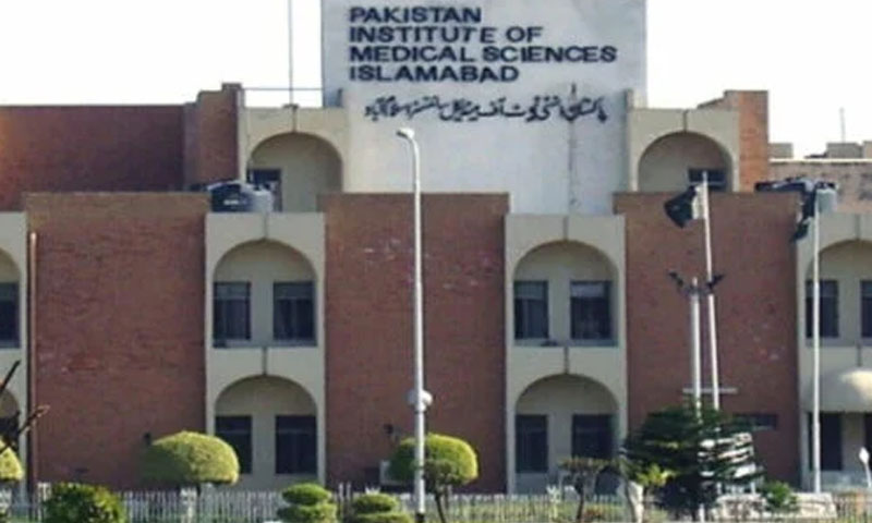 بانی پی ٹی آئی کے اڈیالہ جیل میں چیک اپ کے بعد اسپتال میں علاج کا مشورہ دیا گیا، ڈاکٹر عمران سکندر