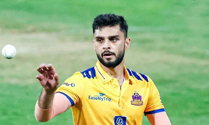 افغانستان کے فاسٹ باؤلر نوین الحق ٹی ٹوئنٹی ورلڈ کپ سے باہر naveen ul haq