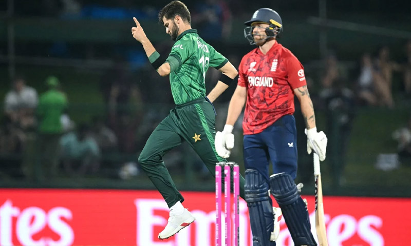 ٹی 20 ورلڈ کپ سپر8 مرحلہ،پاکستان کی تباہ کن باولنگ انگلینڈ مشکلات میں