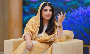 رمضان ٹرانسمیشن میں اسکرپٹڈ کالز پر جویریہ سعود شدید تنقید کی زد میں