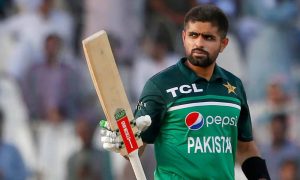 بابر اعظم کا ایک اور اعزاز ، پی ایس ایل میں 4 ہزار رنز مکمل کر لئے