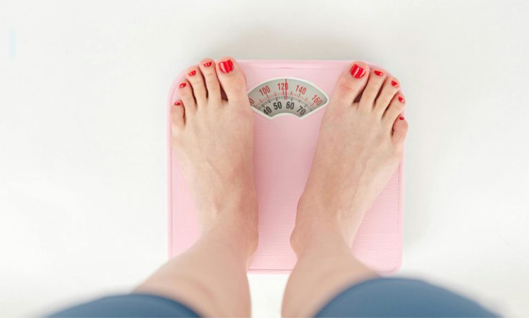 بغیر ورزش 11 ماہ میں 52 کلو وزن کم کرنے والی طالبہ کی حیران کن کہانی