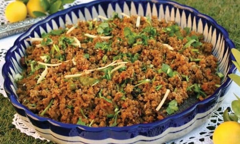 خوش ذائقہ ڈش کچری قیمہ کے سب دیوانے ، بنانے کا طریقہ کیا ہے؟