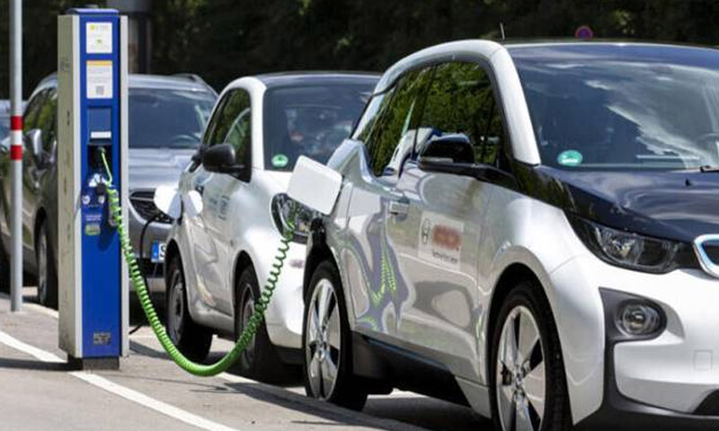 پاکستان کی پہلی مقامی الیکٹرک کار رواں سال سڑکوں پر آنے کا امکان