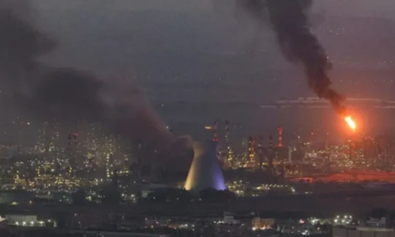 ایران کا اسرائیل میں حیفہ میں آئل ریفائنری پر حملہ، پہلی بار ملٹی وار ہیڈ نصراللہ میزائل کا استعمال