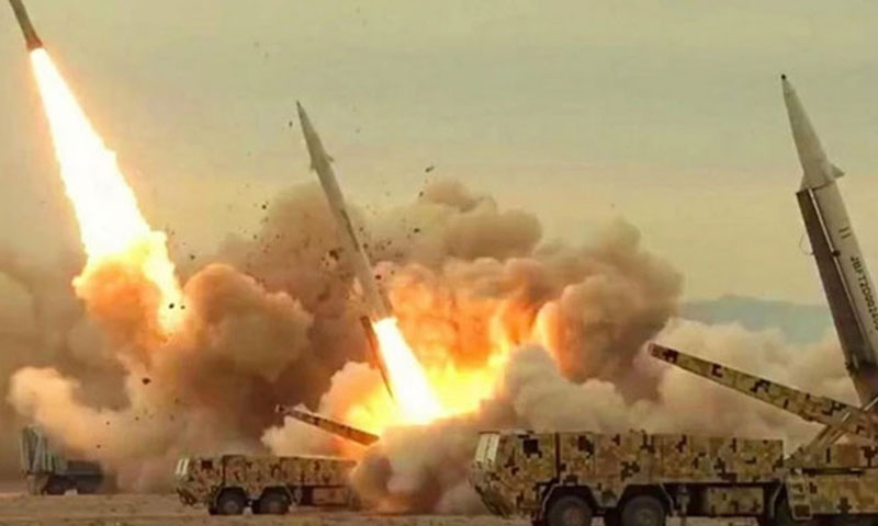 ایران کا اسرائیل پر کلسٹر بموں سے بڑا حملہ، کویت میں 6 امریکی بحری جہاز تباہ کرنے کا دعویٰ