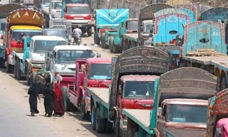 پیٹرولیم مصنوعات کی نئی قیمتوں کے اثرات، کرایوں میں بڑے اضافے کا اعلان