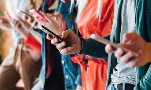 پاکستان میں موبائل صارفین کی تعداد میں حیران کن اضافہ