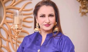 افطار پارٹی کے دوران صبا فیصل کا نیا لُک ، مداحوں نے سوالات اٹھا دیئے