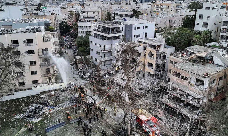 اسرائیل پر میزائلوں کی بارش، درجنوں عمارتیں تباہ