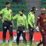 پی ایس ایل: لاہور قلندرز کے کھلاڑیوں نے سیکیورٹی پروٹوکول کی دھجیاں اڑا دیں