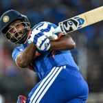 ٹی 20 ورلڈکپ 2026 :سنجوسیمسن پلیئر آف دی ٹورنامنٹ  کا ایوارڈ  لے اڑے