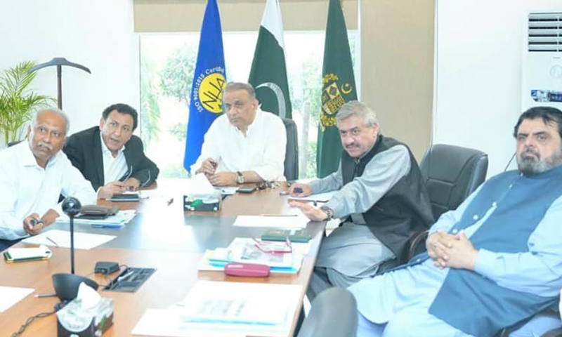 نئی موٹروے 3لین  سے کم تعمیر نہ کرنے کا فیصلہ