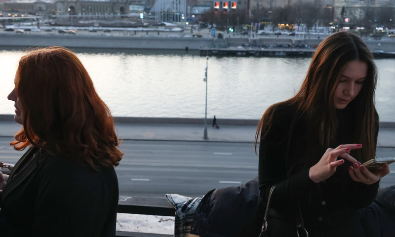 روس میں بڑے پیمانے پر انٹرنیٹ کی بندش، نظامِ زندگی درہم برہم