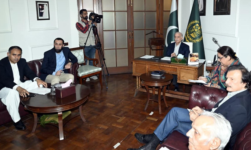 عوام کے مفادات کے تحفظ اور معاشی استحکام کیلئے تمام اقدامات کیے جائیں گے، وزیراعظم