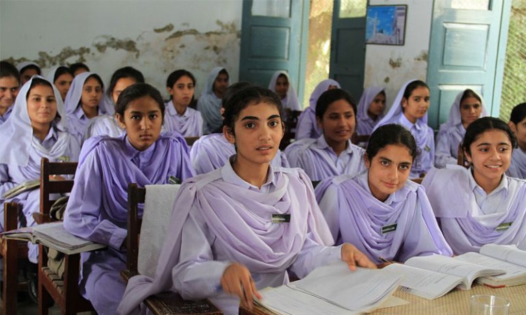 مسلسل تعطیلات سے تعلیم متاثر، پرائیویٹ سکولوں کا امتحانات مؤخر کرنے کا مطالبہ