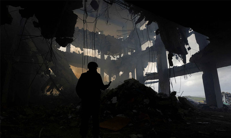  اسرائیل کا تہران ایئرپورٹ پر بڑا حملہ، خامنہ ای کا طیارہ تباہ کرنے کا دعویٰ