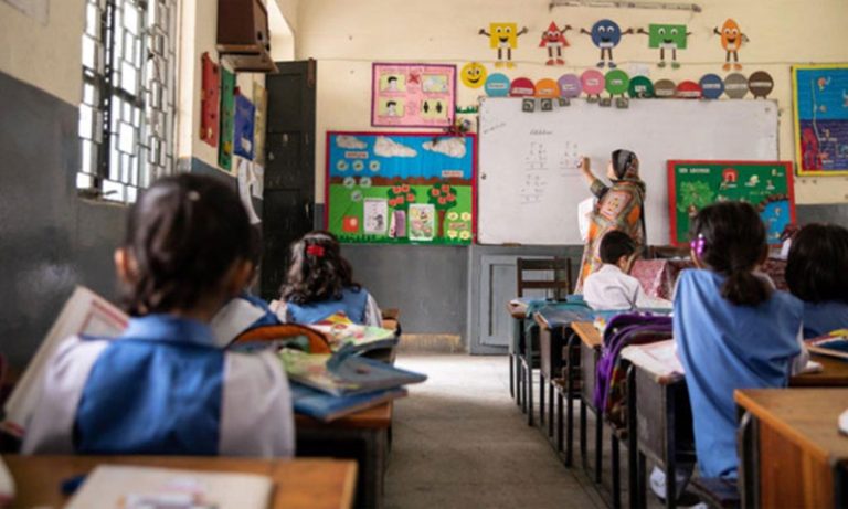 پنجاب میں یکم اپریل سے تعلیمی ادارے کھولنے کا اعلان