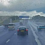 شدید بارش، پشاور تا اسلام آباد موٹروے پر مسافر گاڑیوں کا داخلہ بند