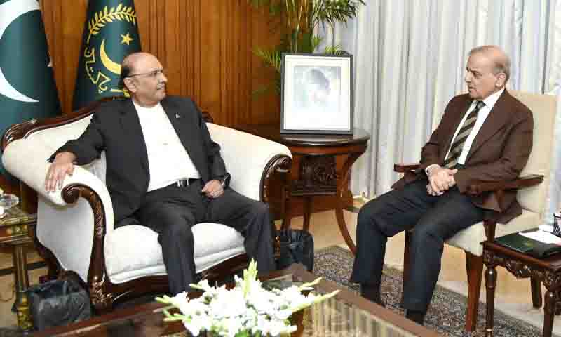 وزیراعظم شہباز شریف کی صدر آصف زرداری سے ملاقات، امریکا ایران مذاکرات پربریفنگ