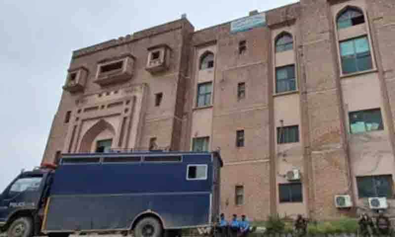 بنی گالہ میں کارسرکارمیں مداخلت کا کیس،  26 ملزمان کا جسمانی ریمانڈ منظور