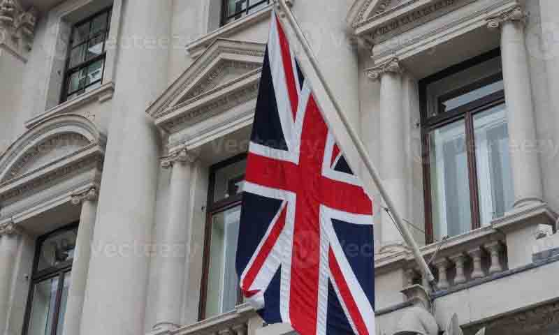 برطانیہ کا مسترد افغان پناہ گزینوں کی واپسی پرغور، طالبان سے رابطوں کا انکشاف