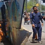 سرکاری بس کے اہلکار کا بچی پر تشدد، ویڈیو منظر عام پر آ گئی