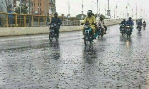 کراچی سمیت سندھ میں آندھی اور موسلا دھار بارش کی پیشگوئی، الرٹ جاری