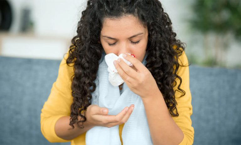 گرمیوں میں ناک سے خون آنا: عام مسئلہ یا خطرے کی علامت؟
