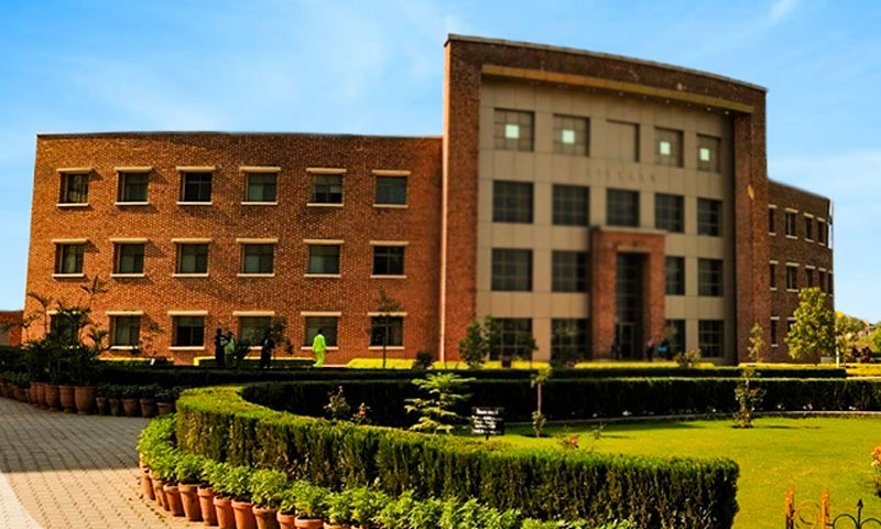 کامسیٹس یونیورسٹی اسلام آباد میں کلاسز آن لائن، مڈٹرم امتحانات ملتوی