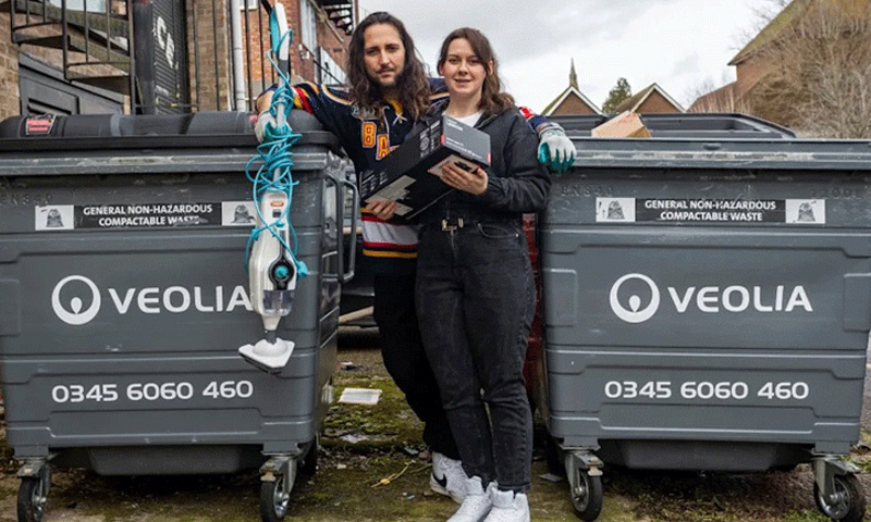 کچرا چُننے سے کامیاب کاروبار تک، نوجوان کی منفرد کامیابی کی کہانی