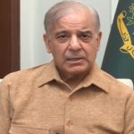 وزیر اعظم نے پیٹرول کی قیمت میں 80 روپے کمی کا اعلان کر دیا