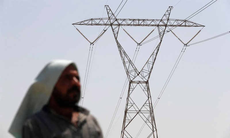 طویل لوڈ شیڈنگ اور گرمی؛ بجلی کا شارٹ فال کتنے میگا واٹ ہو گیا؟