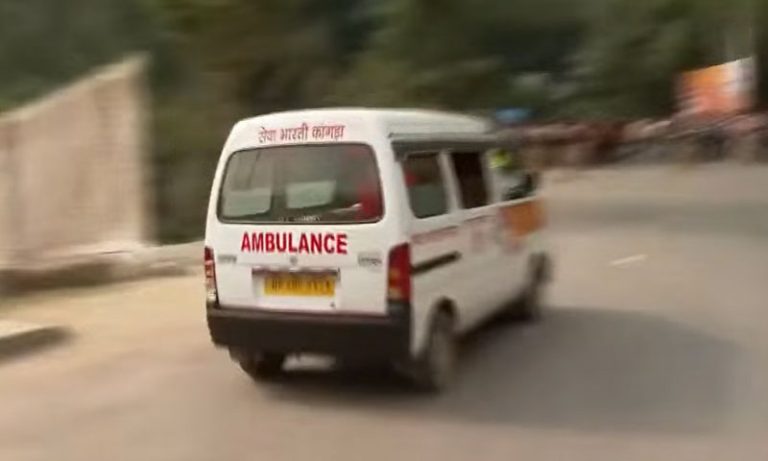 کامیڈی فلم ’بھوت بنگلہ‘ کی شوٹنگ کے دوران ہیرو زخمی، ویڈیو وائرل